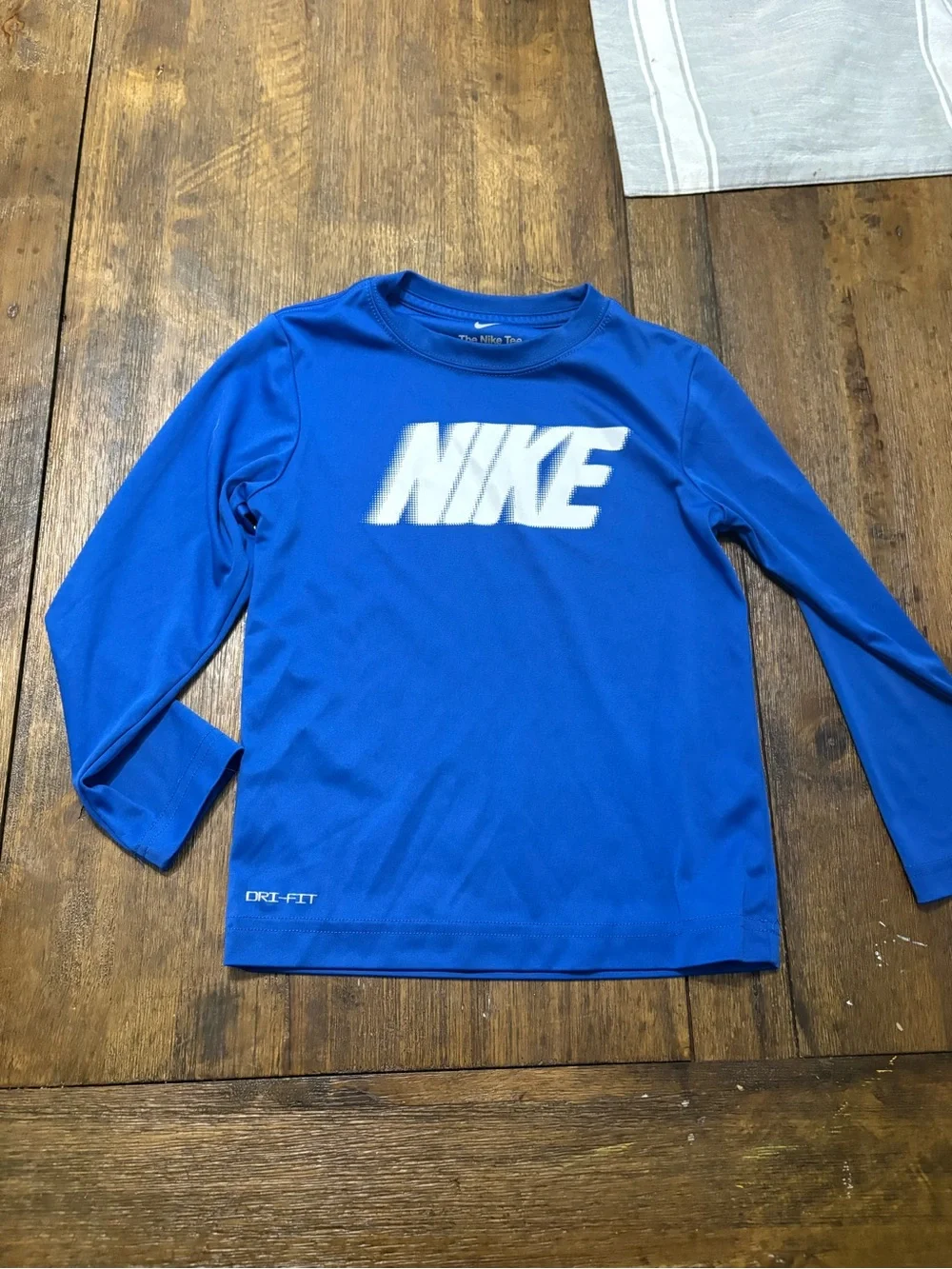 Nike kids pullover